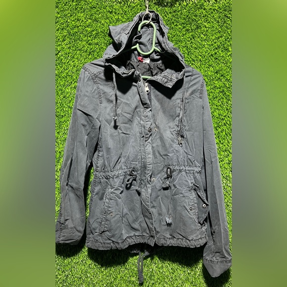 H&M jacket or rain coat - Picture 5 of 9